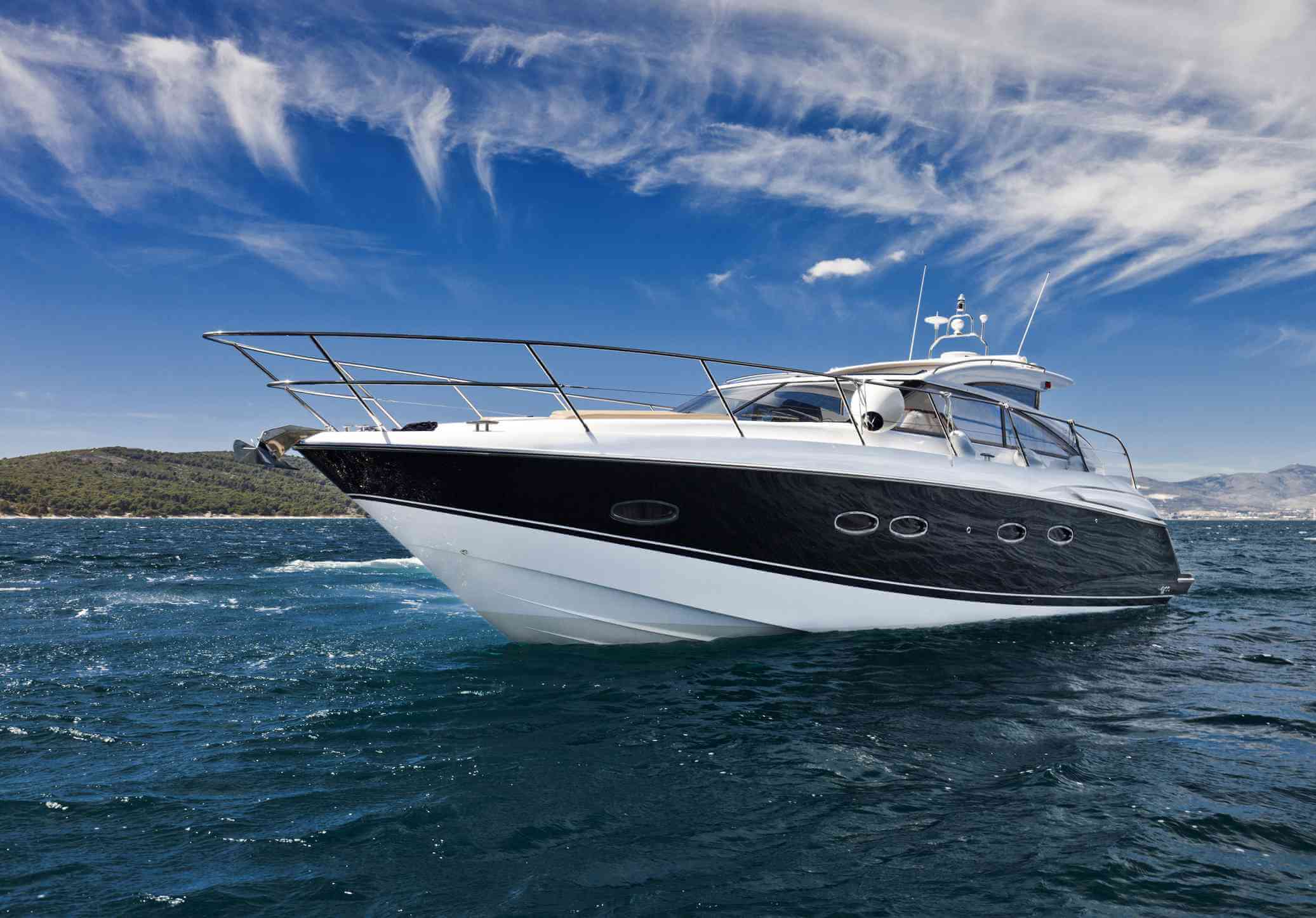Four Things to Consider Before Renting A Yacht
